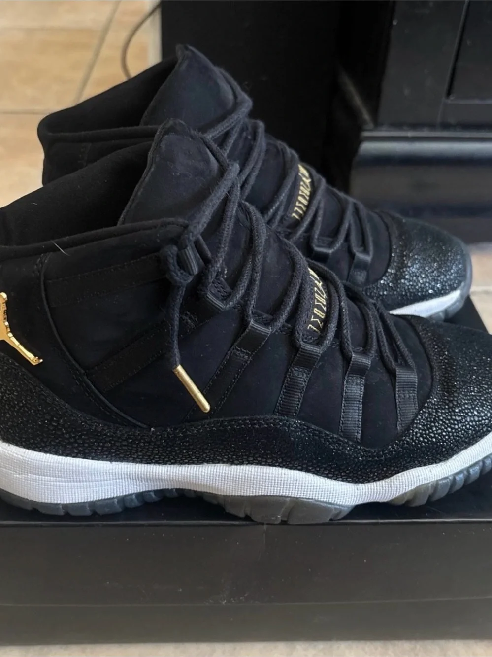 Nike Air Jordan 11 (Singray) Size 5.5y